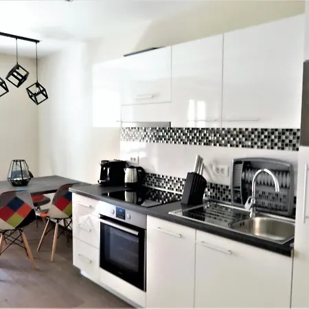 Design Maxim & Luna Apartment